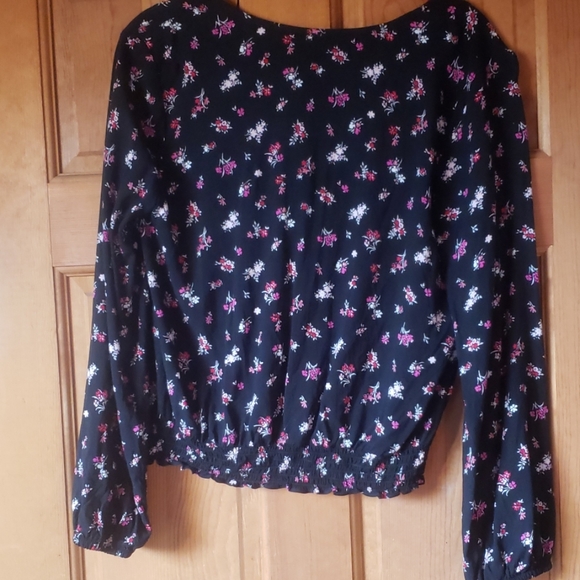 $45 Mudd | Gauzy Long Sleeve | Black Floral Top - Picture 2 of 5